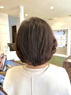 軽やかショートボブ