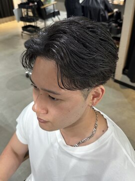 フェザーパーマ/ニュアンスパーマ/センターパート