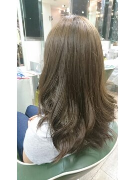 アンジェロッティ 川口駅東口(angelotti by anyhow) THROWカラー　アッシュ×モノトーン　angelotti by anyhow