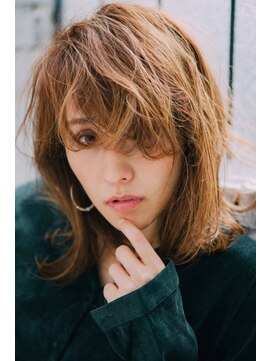 グランシャリオ 笹塚店(Grand Chariot) 【GrandChariot 笹塚】ランダムカールのセミディスタイル