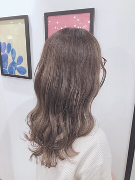 レム 聖蹟桜ヶ丘店(REM) 愛されブラウンベージュ