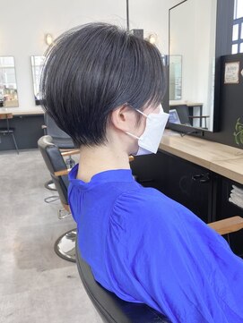ジーニー 横浜(giinii) 20代30代_ハンサムショート_ブルーブラック【横浜】ryota_hair