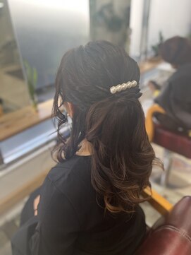 シュシュグラティ(chou chou Gratiii) ヘアアレンジ