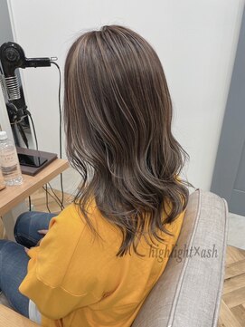 オーシー 志比口店(O'sea) highlight×ash