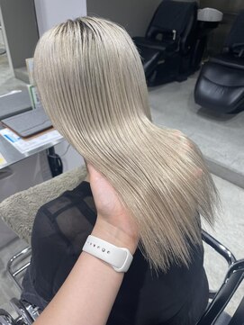 フィグバイアルテフィーチェ(fig by artefice) ホワイトベージュ