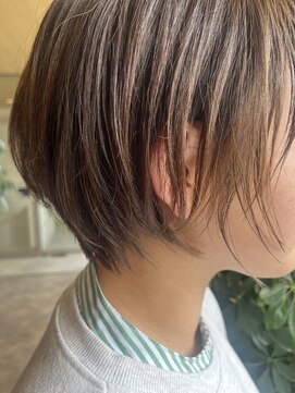 ビスポーク(BESPOKE) 20代30代40代大人可愛い小顔ヘルシースタイル