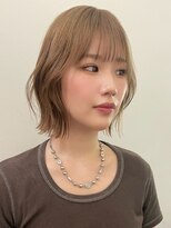 サンク 原宿 表参道(cinq) ハイトーンカラー外国人風ボブ切りっぱなし外ハネナチュラルボブ