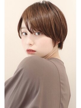 アイ(I.) 【 Ｉ. 】30代からの襟足すっきりショートボブ　川口