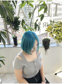 エメラルドグリーン  ハイトーン  ケアブリーチ  ボブ