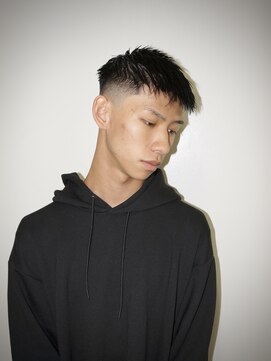 メリケンバーバーショップ トーキョー(MERICAN BARBERSHOP TYO) BURGメンズカットアップバングスパイキーショートスキンフェード