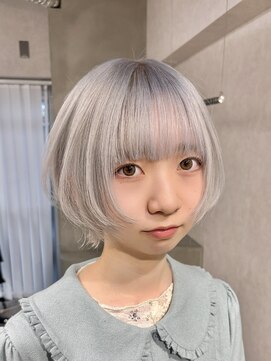 アドネ プライム(adne prime) ウルフカット/クラゲウルフ/ホワイトカラー