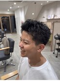 短髪パーマ