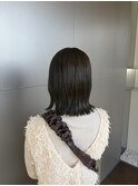 オリーブベージュ