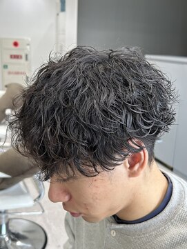 グロップ 町田(GLOP) 動きが出るメンズ波巻きパーマ
