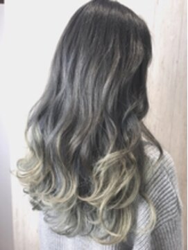 ルービック(Rubik's) 。