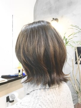エトネ ヘアーサロン 仙台駅前(eTONe hair salon) 【eTONe】外はねレイヤーミディ