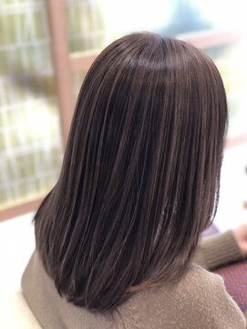 アドラーブル 長岡リップス旭岡店(adorable) 【艶ベージュ系ハイライト】×ミディアム×20代30代