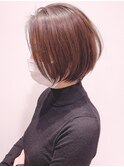 大人かわいい丸みショートボブ前髪なしハンサムショート