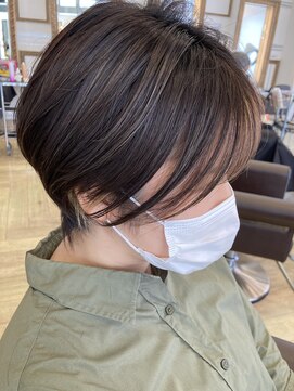 コワファースト 大分(COIFF1RST) フェイスフレーミングハイライト