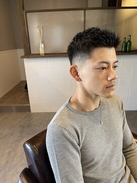 西本整髪 スキンフェード　短髪