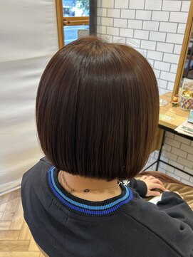 ノエル(noele) ブラウンカラー×ボブスタイル