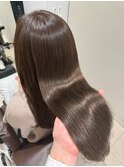 大人かわいいエギョモリミルクティーブラウン ひし形シルエット