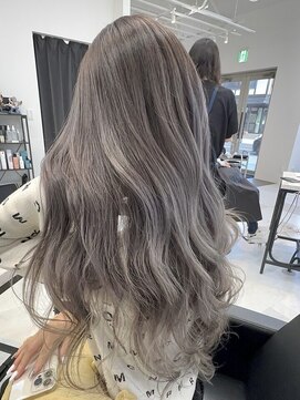 ビーシャンス(B.Chance) 柔らかグレージュ