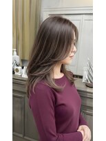 アデル 青山(Adele)&nbsp;白髪ぼかし×透明感ハイライトカラー