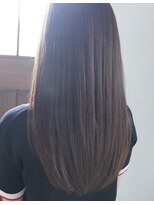 アトリエリコ(atelier RICO)&nbsp;グレイ系カラーX髪質改善トリートメント♪