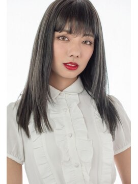 クアトログランシュ ひたちなか店(QUATRO×GranCieux) 外国人風グレージュ×ツヤ感ストレート