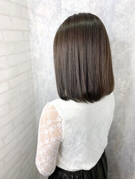 ジーナ 札幌(Zina) 【Zina SAPPORO】アディクシーカラー