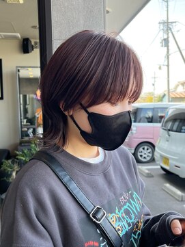 メゾン アヴァロ(Maison Avallo) ショートウルフスタイル