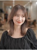 グレージュカラー前髪カタログ韓国ワンカールパーマミディアム