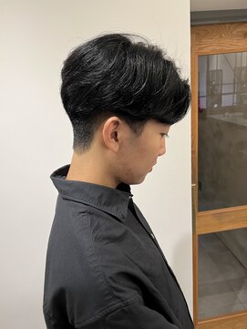 リリアーナ(LILIANA) センターパート　ニュアンスパーマ　池袋メンズ