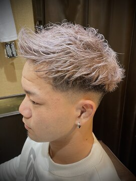 ヒロギンザ 六本木店(HIRO GINZA) ホワイトカラー×スキンフェード