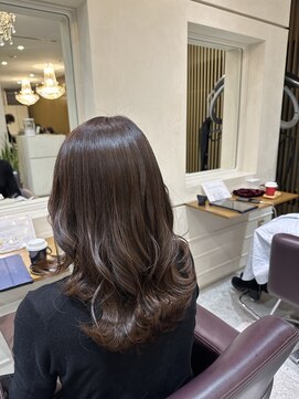 松本平太郎美容室 銀座パートツー(PART2) イノアカラー艶グレージュ