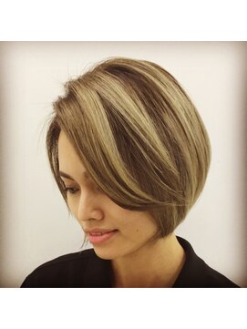 オントエンヘアー(ONTOEN.Hair) ショートボブ