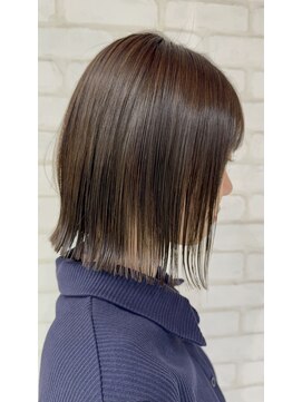 ビス リアン 川口店(Vis lien) 20代30代艶感切りっぱなしボブダークグレージュ