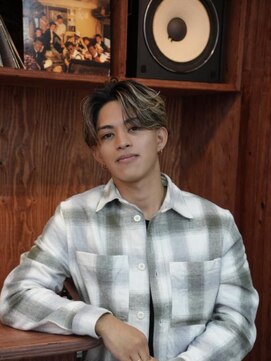 ラフカッターズ 立川店別館 センターパート【立川/理容室/床屋/顔剃り/シェービング】