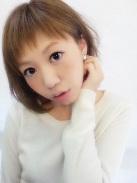 ディー(dee) dee 伸ばしかけふんわりミディアム