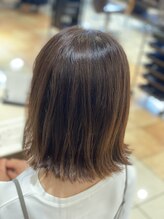 ゼル 一社店(ZELE)&nbsp;滝沢カレン風切りっぱボブ