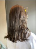 グレージュカラーで抜け感color