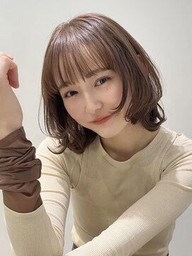 ノイ(noi) 顔周りレイヤーカットくびれヘアミルクティーベージュカラー