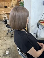 ウィークエンド(WEEKEND)&nbsp;白髪ぼかしブリーチ無しダブルカラーカットトリートメント15400