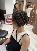 脱白髪染めハイライト＋刈り上げショート