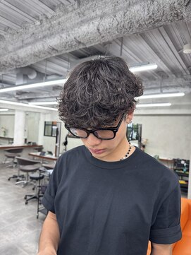 ニコ トウキョウ ロジック(nico TOKYO Logic) 波巻きパーマツイスパマッシュメンズカット