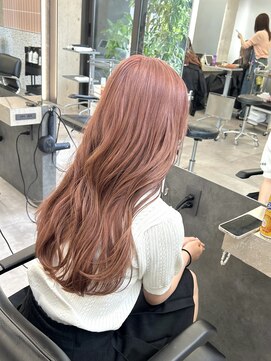 ローレン(Lolen.) ピンクベージュ/ロングレイヤーカット/くびれ巻き