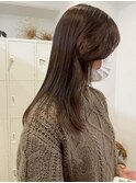 ホワイトグレージュチェリーブラウンレイヤーカットセミロング