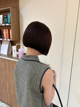 アンサルトポイ(unsarto poi) ミニボブ切りっぱなし赤髪20代30代池尻大橋