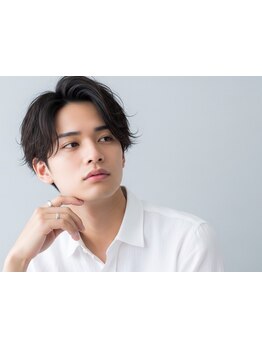 骨格に合わせた似合わせショートカットが大好評☆顔周りも一人ひとりに合わせてカットするため、小顔効果◎